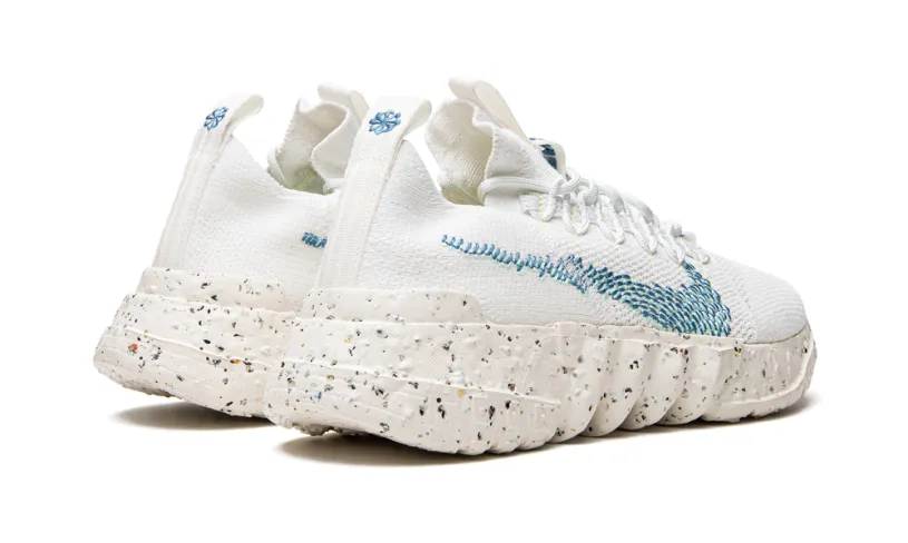 Nike Basketball Space Hippie 01